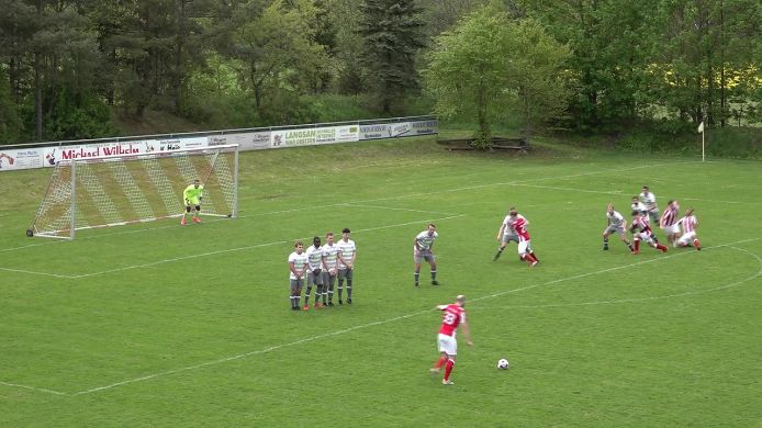 Thomas Götzl zum 1:2 für den TSV Königstein, 2:4