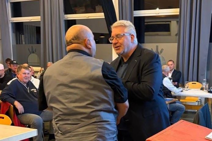 Schiedsrichter-Gruppe Amberg bestätigt Thomas Gebele einstimmig als ...