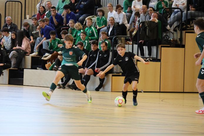 Spielszene bei der Bayerischen Hallenmeisterschaft der U13-Junioren 2024