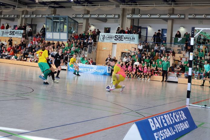 Spielszene bei der Bayerischen Hallenmeisterschaft der U15-Juniorinnen