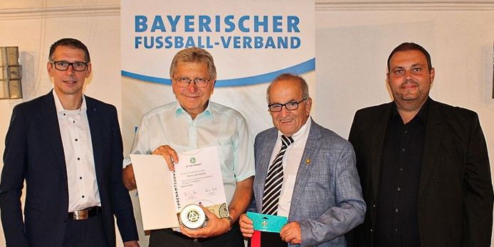 15_18-Leo Fischer - TSV Gambach-NEU