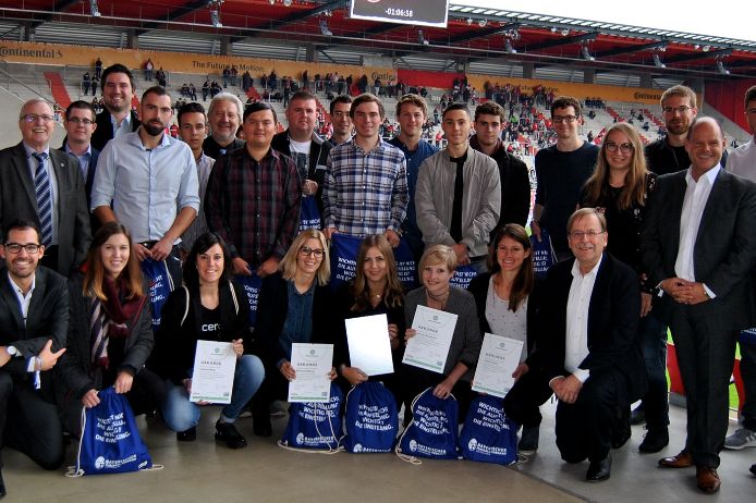 Gruppenfoto Junger Ehrenamtspreis 