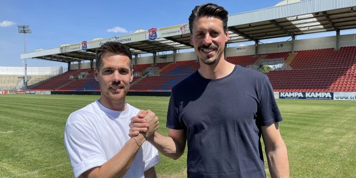 Maximilian Welzmüller und Trainer Sandro Wagner (SpVgg Unterhaching)