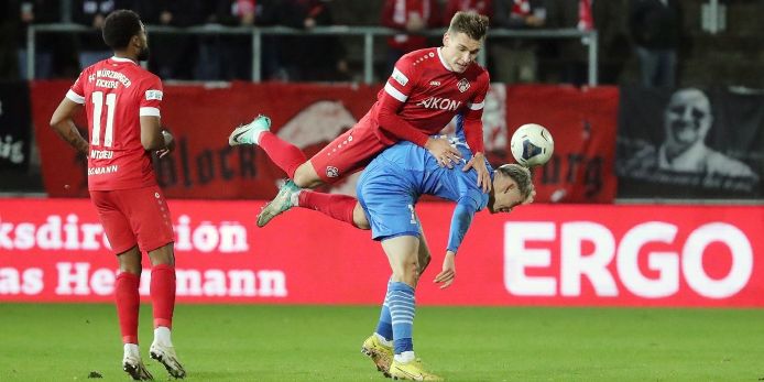 Spielszene FC Würzburger Kickers - FV Illertissen