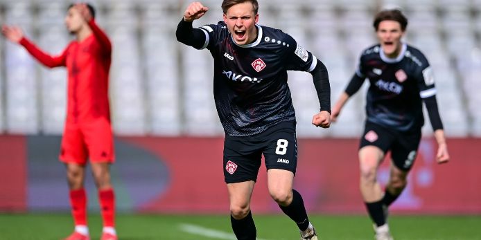 Torschütze Fabian Wessig vom FC Würzburger Kickers