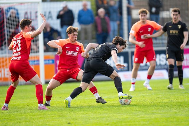 Spielszene SpVgg Hankofen-Hailing - FC Augsburg II