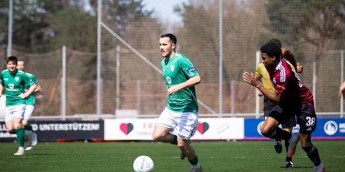 Nils Piwernetz vom 1. FC Schweinfurt 05