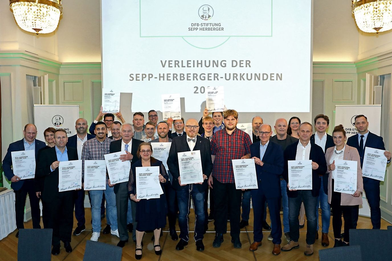 Sepp-Herberger-Urkunden 2021: Jetzt bewerben! | BFV