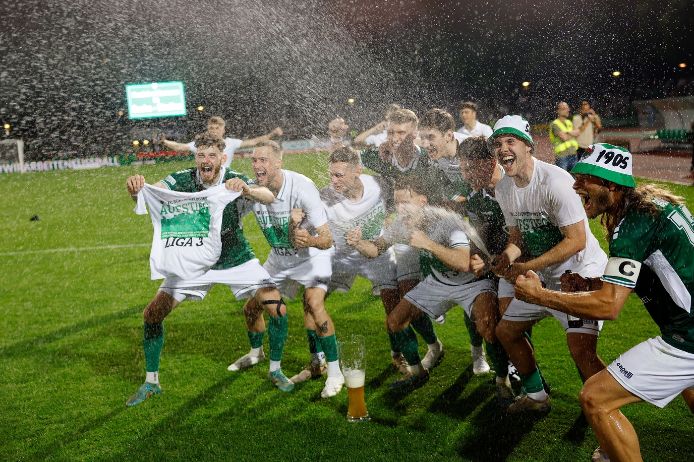 Schweinfurt feiert den Drittliga-Aufstieg