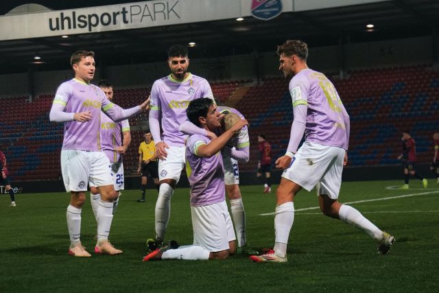 Torjubel FC Würzburger Kickers in Unterhaching