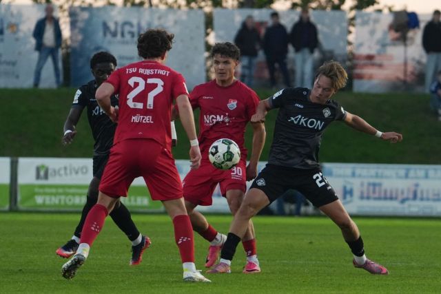 Spielszene TSV Aubstadt gegen FC Würzburger Kickers